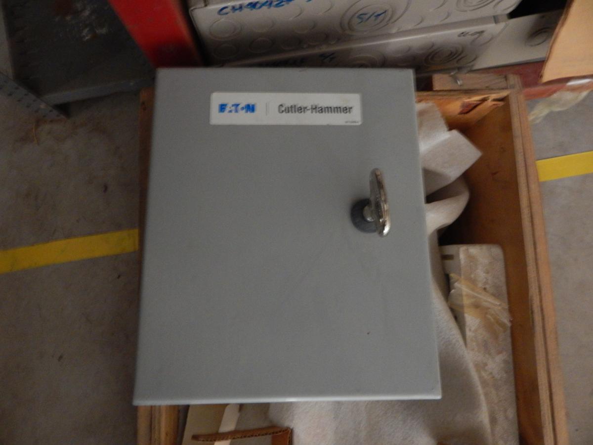 Gabinete de uso general marca Eaton Culter Hammer - imagen 1