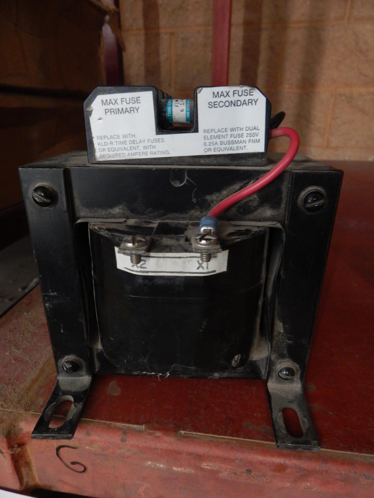 Transformador de Control 500 VA  220/440 V - imagen 1