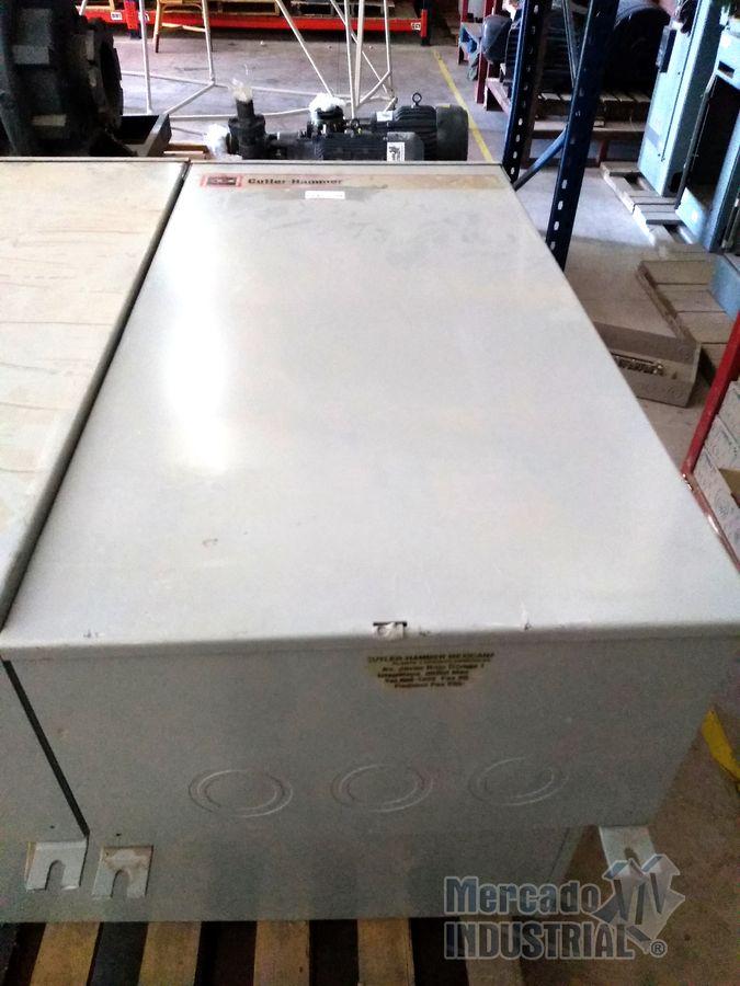Gabinete para interruptor termomagnético NEMA 3R de 0.57 x 1.13 x 0.33 m marca Cutler Hammer - imagen 1