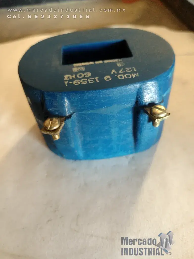 Bobina 127V nema 2 modelo 9-1359-1 marca Cutler Hammer - imagen 1