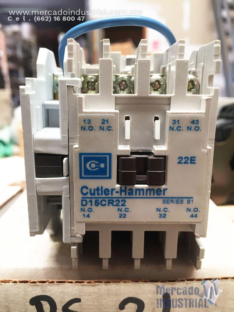 Contactor magnético 4 polos modelo D15CR22A1B marca Cutler Hammer - imagen 1