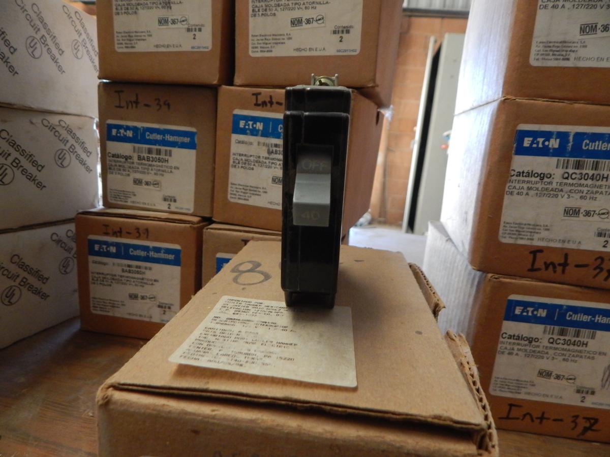 Interruptor 40 AMP 120/240 V 1 polo modelo CHQ140 marca Cutler Hammer - imagen 1