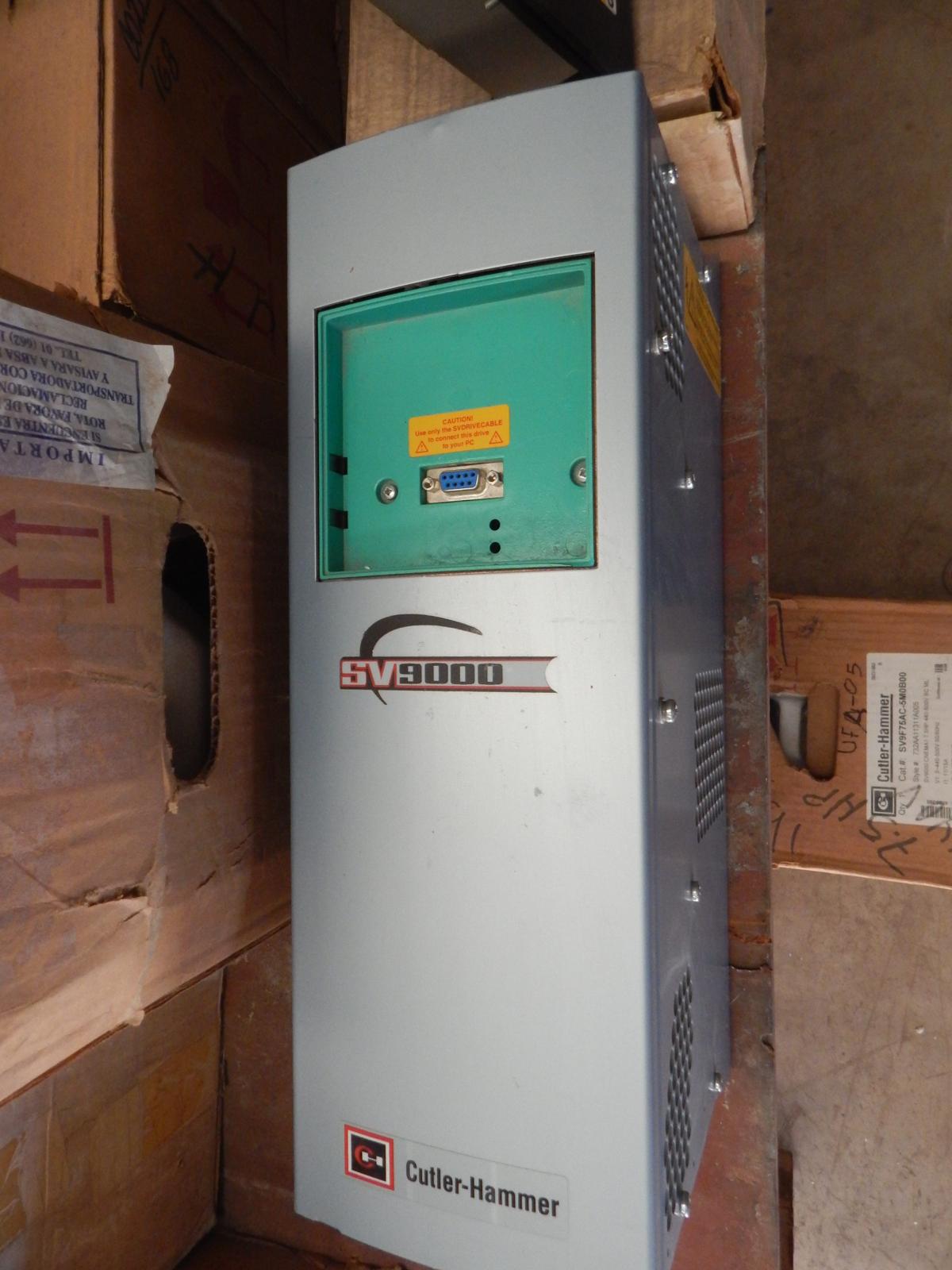 Variador de velocidad 7.5 HP modelo SV900 marca Cutler hammer - imagen 1