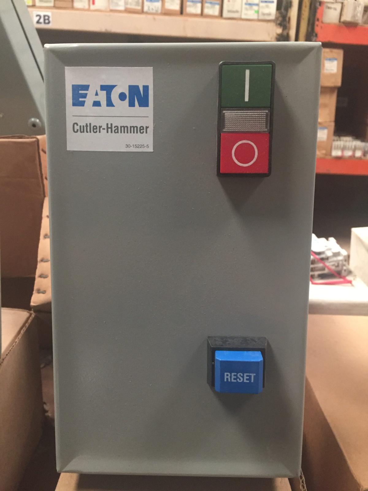 Arrancador magnético a tensión plena 600 V modelo AE17CGOBFP marca Cutler Hammer - imagen 1