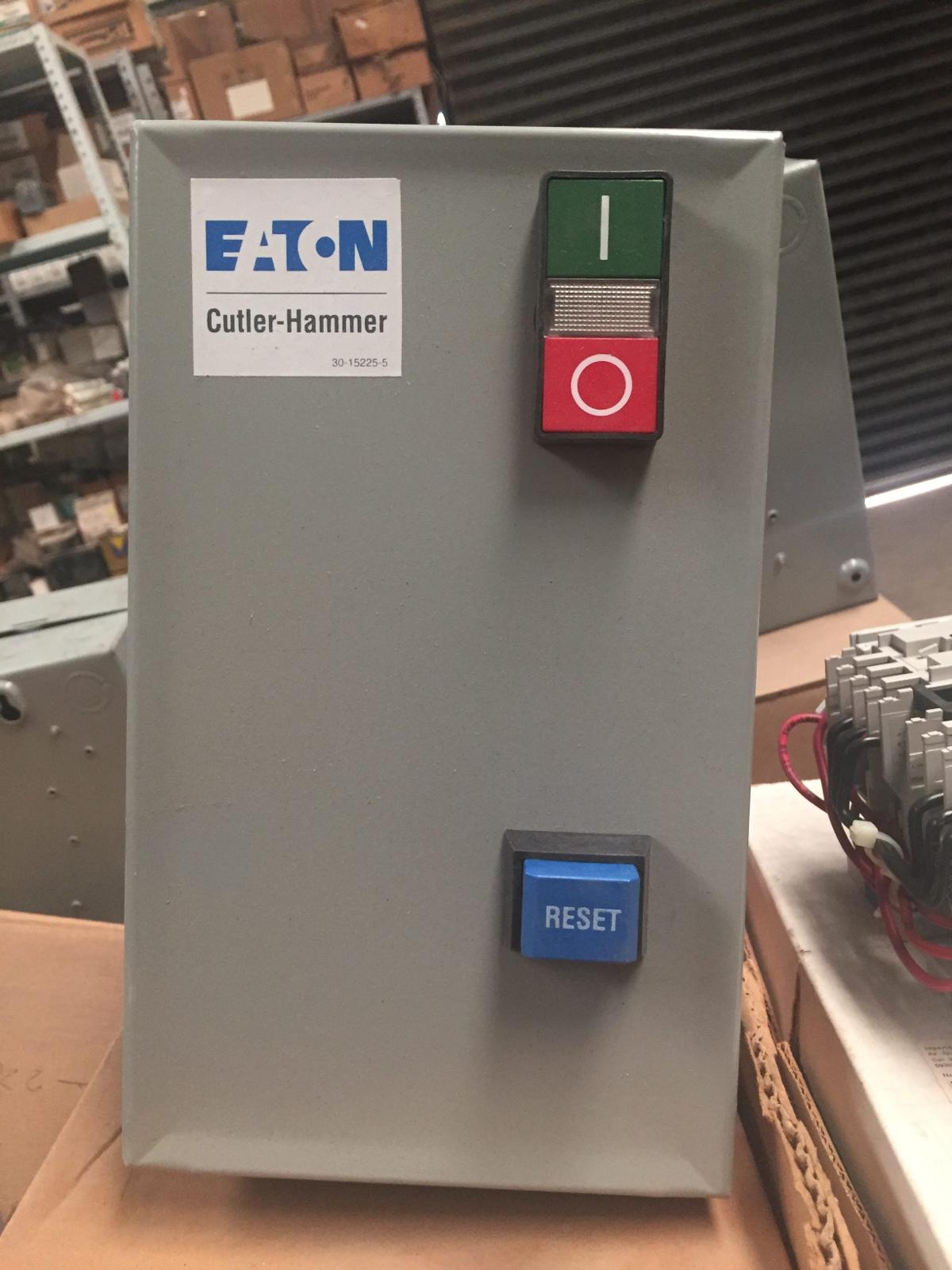 Arrancadores magnéticos a tensión plena 600 V modelo AE17BGOBFN marca Cutler Hammer - imagen 1