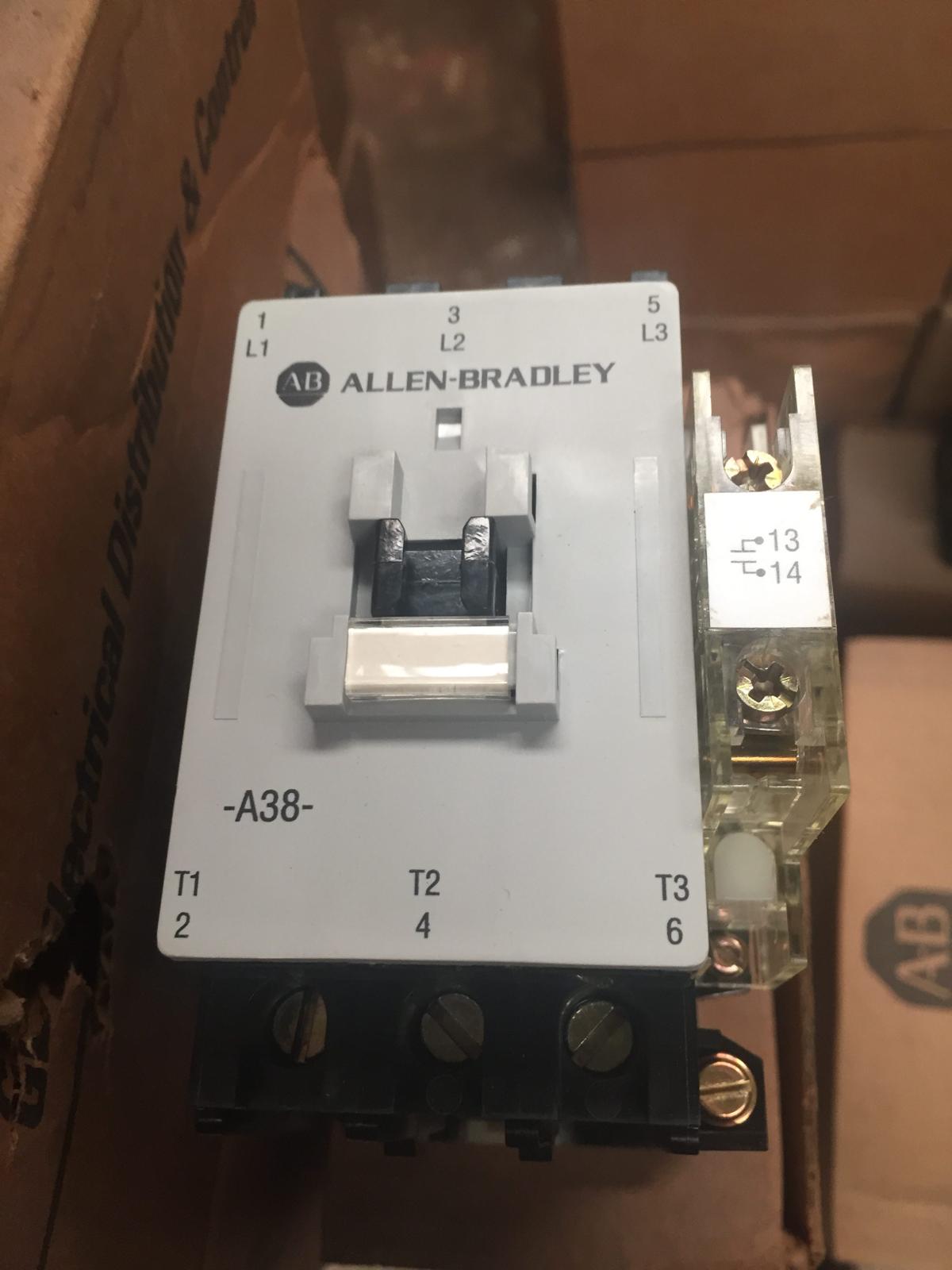 Contactores 10 AMP modelo 100-A38ND3 marca Allen Bradley - imagen 1