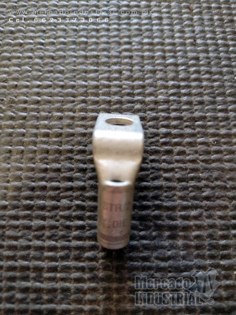 Terminal perno doblado 90° 5/16" modelo LCA4-56F-L marca Panduit - imagen 1