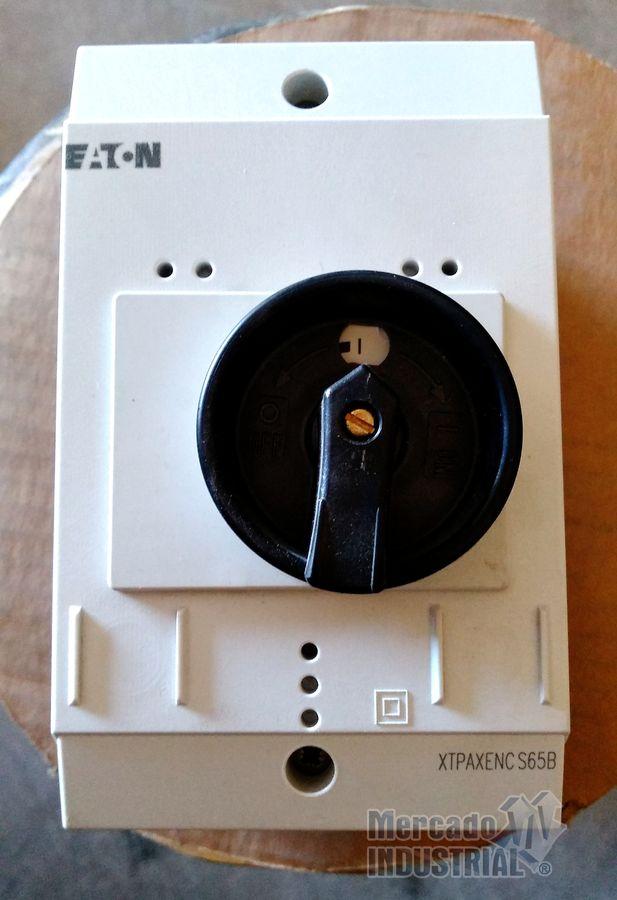 Caja IEC IP65 modelo XTPAXENCS65B marca Eaton - imagen 1