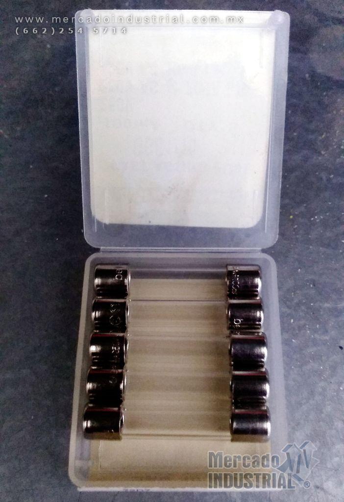 Fusible de acción rápida 100 mA 250V modelo GGC1/10 marca Ferraz Shawmut - imagen 1