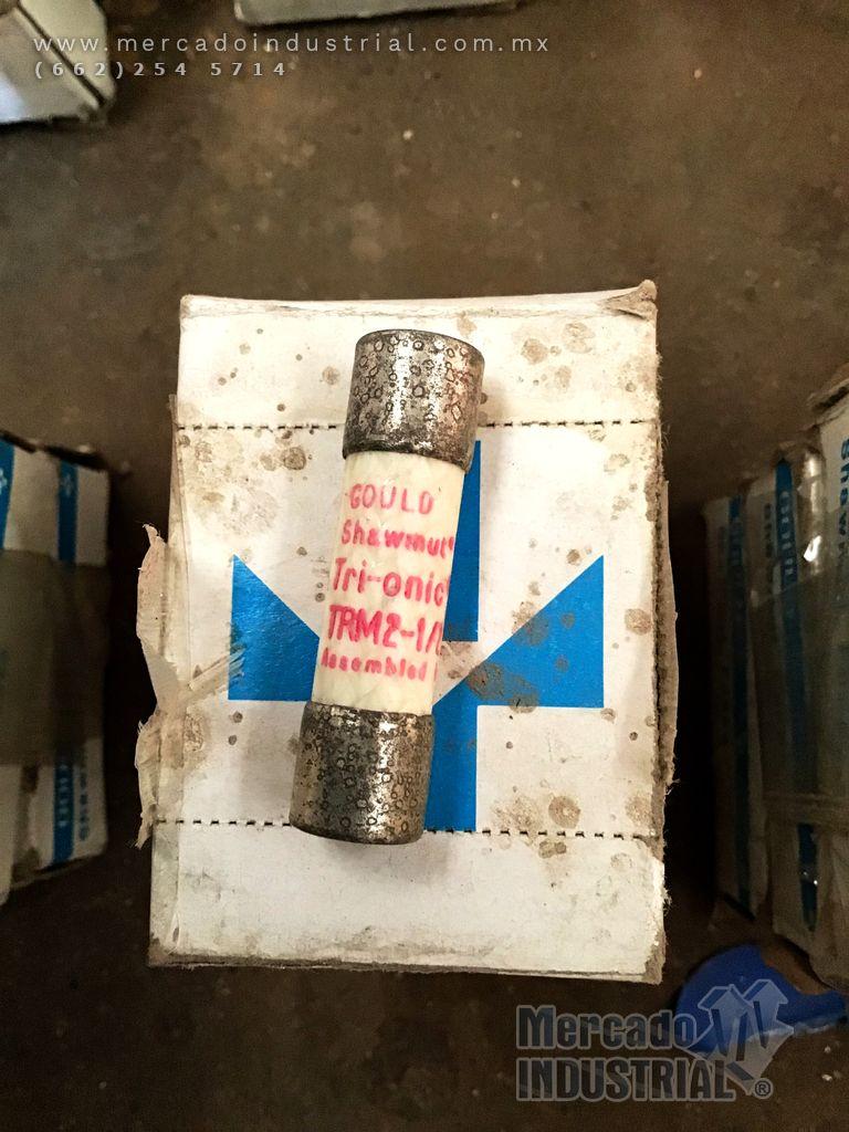Fusible 2 1/2 AMP 250V modelo TRM2 1/2 marca Gould Shawmut - imagen 1