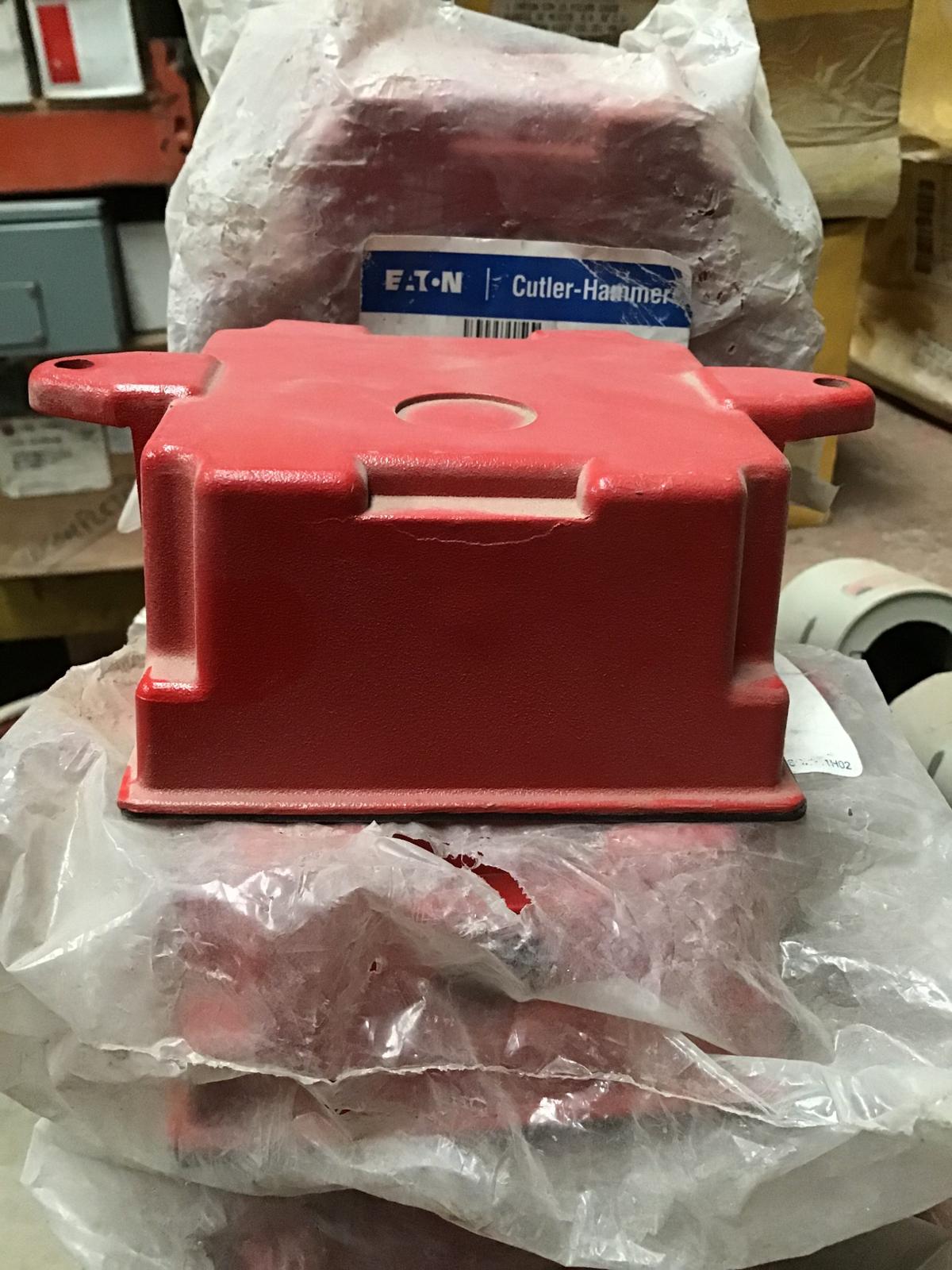 Gabinete NEMA 1 para 31T modelo WBB marca Cutler Hammer - imagen 1