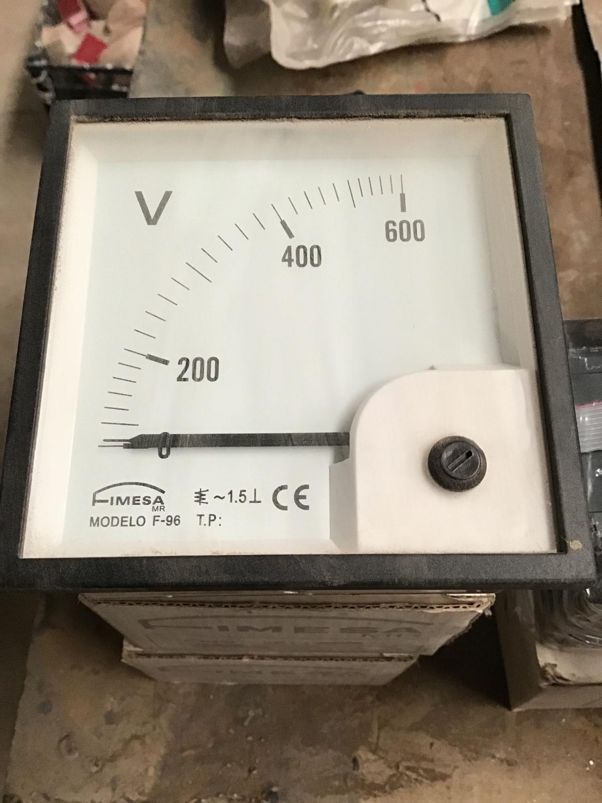 Voltímetro 0-600V modelo F-96 marca FIMESA - imagen 1