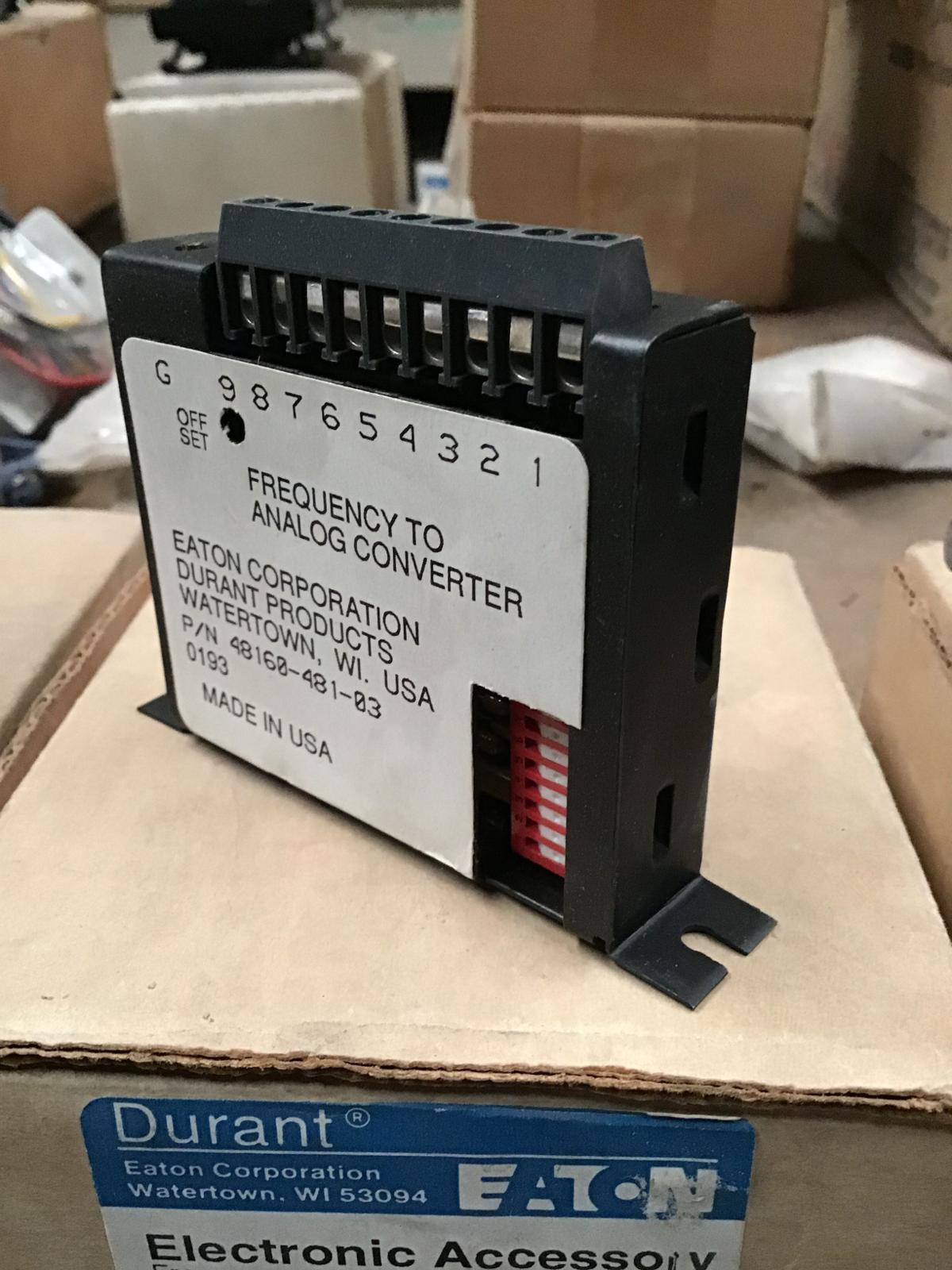 Convertidor analógico de frecuencias modelo 48160-481-03 marca Eaton Durant - imagen 1