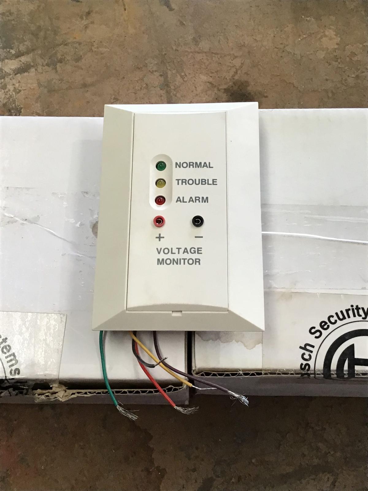 Placa indicadora remota de detector de humo modelo D306 marca Bosch - imagen 1