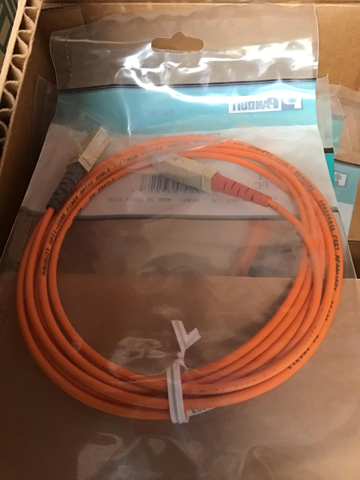 Fibra de 2m marca PANDUIT modelo F5S3-3M2Y - imagen 1