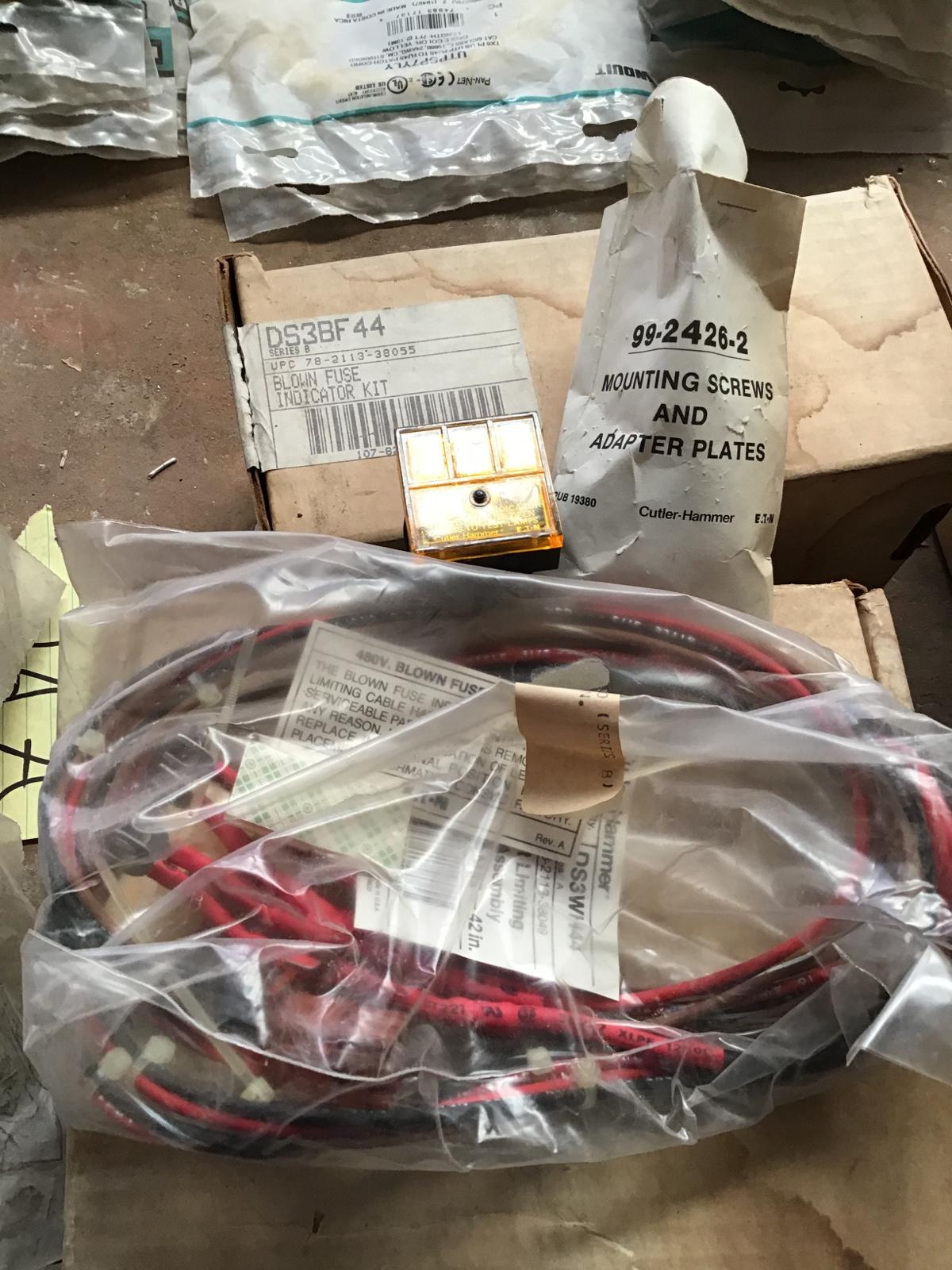 Kit indicadores de fusible marca Cutler Hammer modelo DS3BF44 - imagen 1