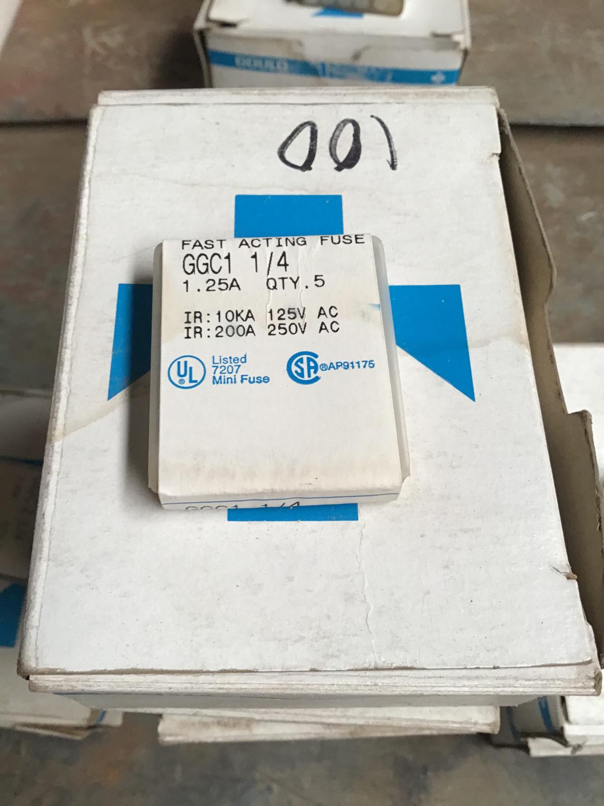 Fusible acción rápida 1.25 AMP 250 VAC modelo GGC1 1/4 marca Gould Shawmut - imagen 1