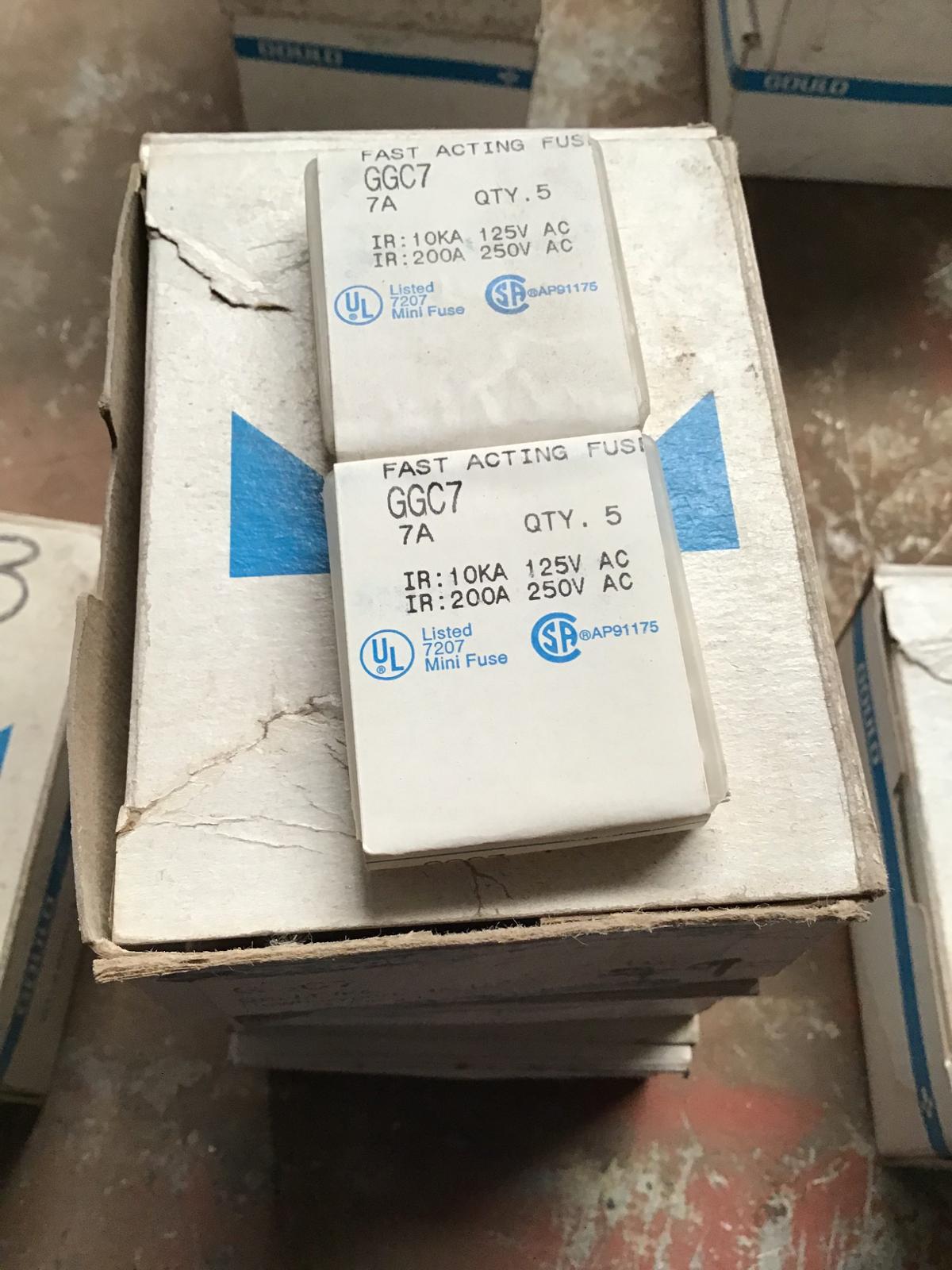 Fusible de acción rápida 7 AMP 125-250V modelo GGC7 marca Gould Shawmut - imagen 1