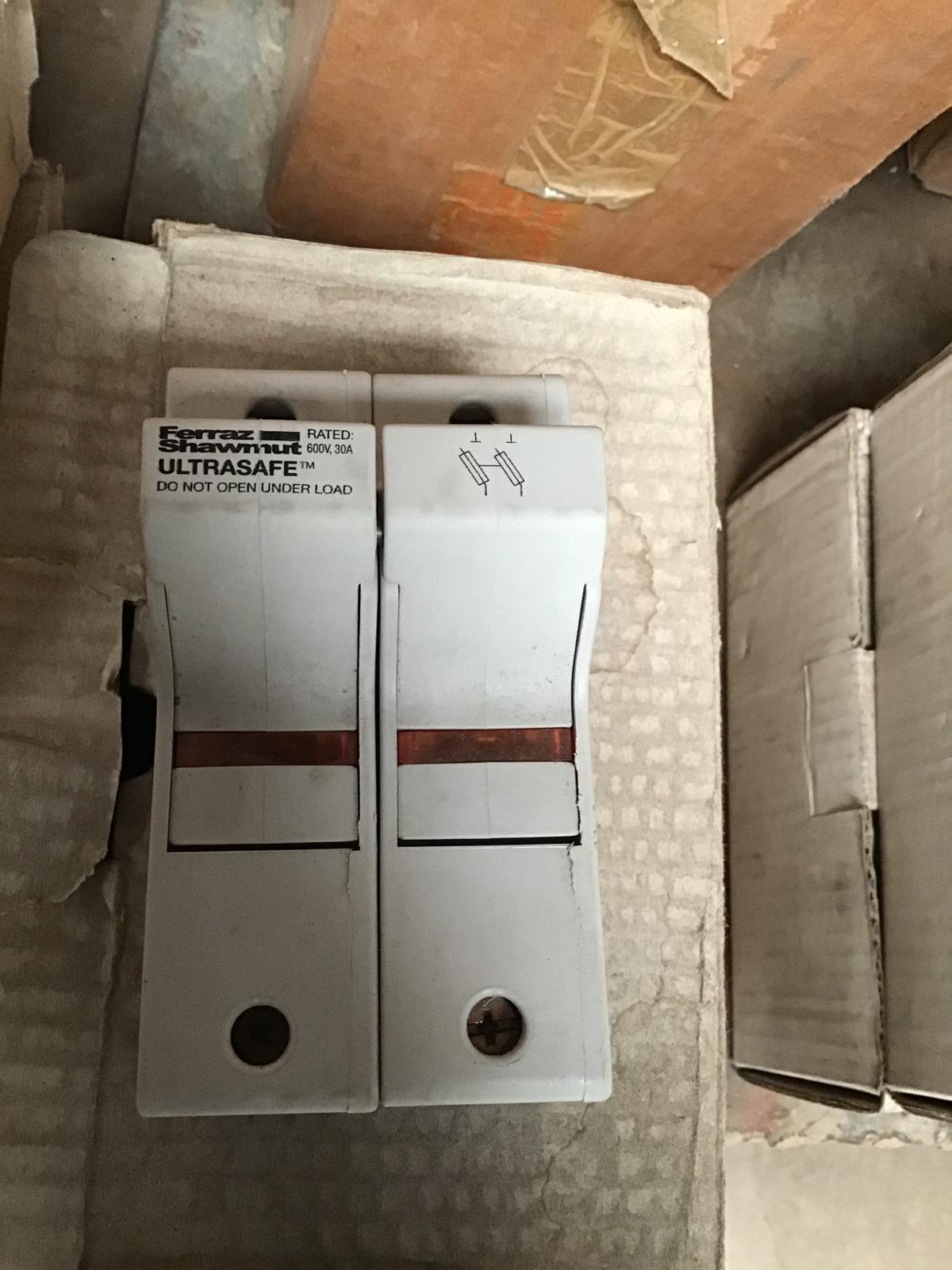 Porta fusible 30 AMP marca Ferraz Shawmut - imagen 1