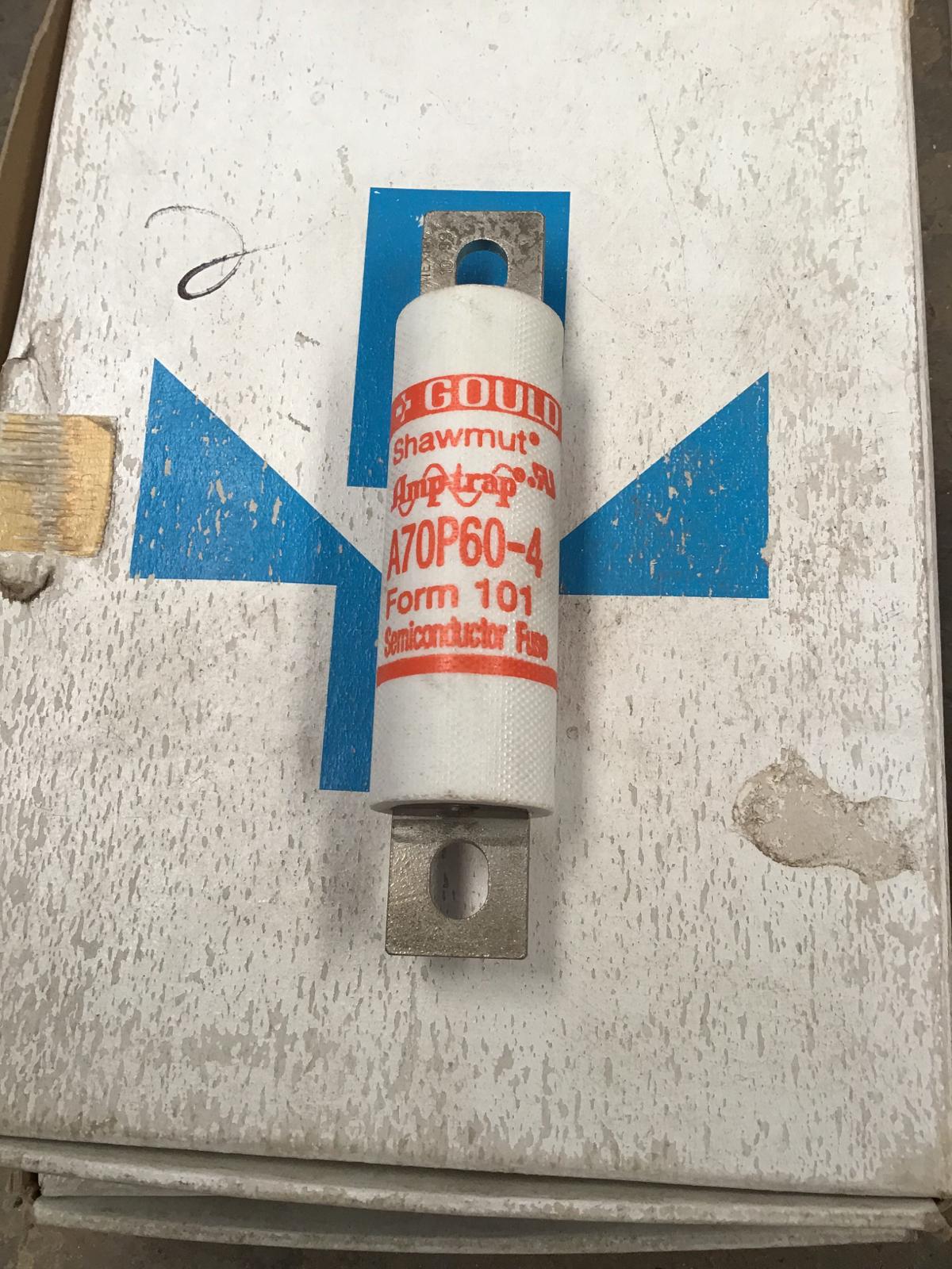 Fusible 60 AMP 700V modelo A70P60-4 marca Gould Shawmut - imagen 1