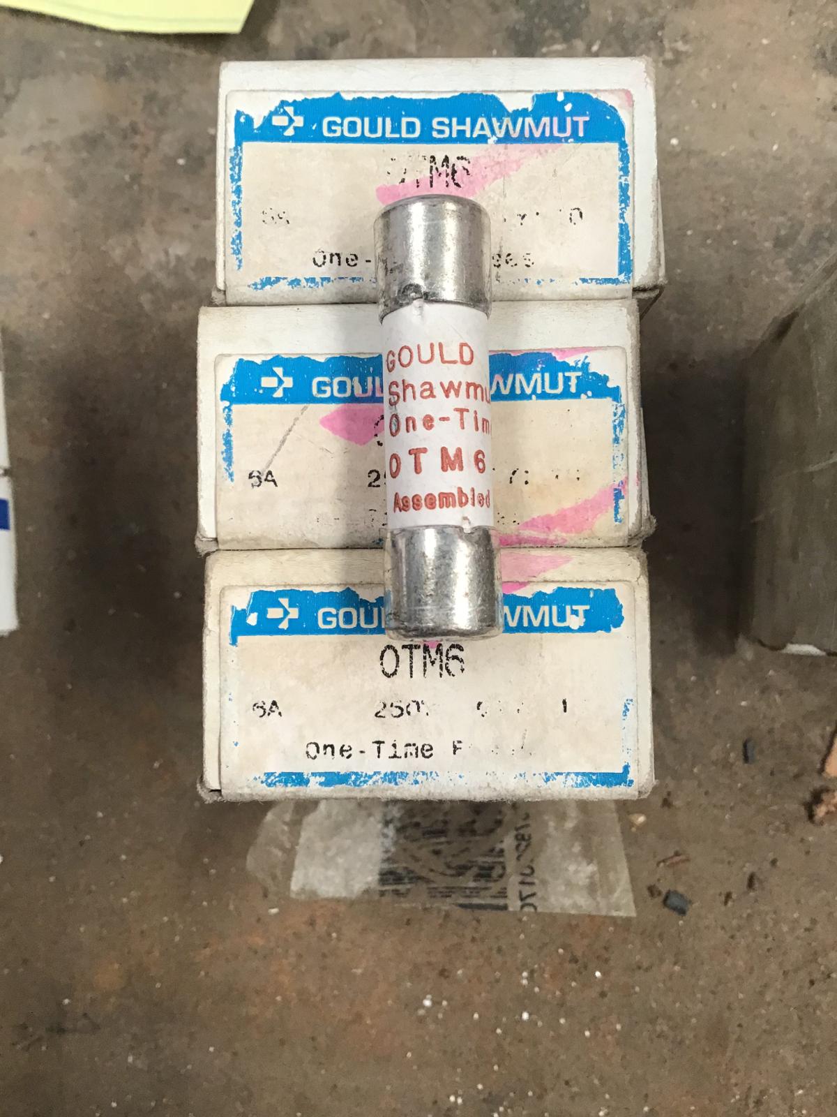 Fusible 6 AMP 250V modelo OTM6 marca Gould Shawmut - imagen 1