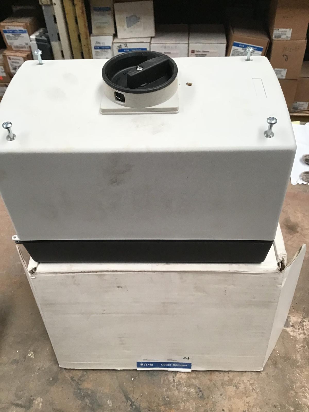 Black handle modelo C799WGB55 modelo Cutler Hammer - imagen 1