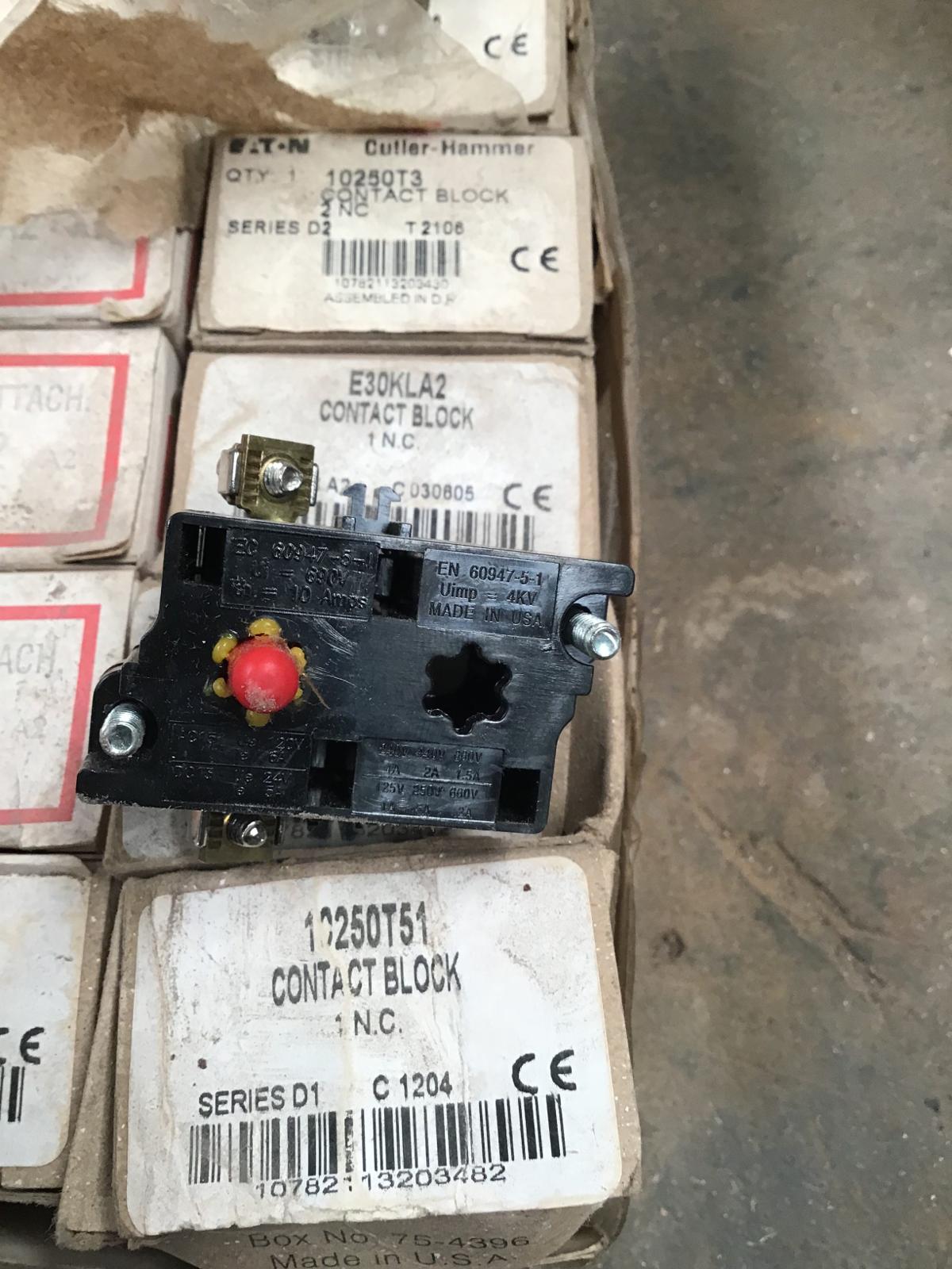 Contact Block 10250T51 Cutler Hammer - imagen 1