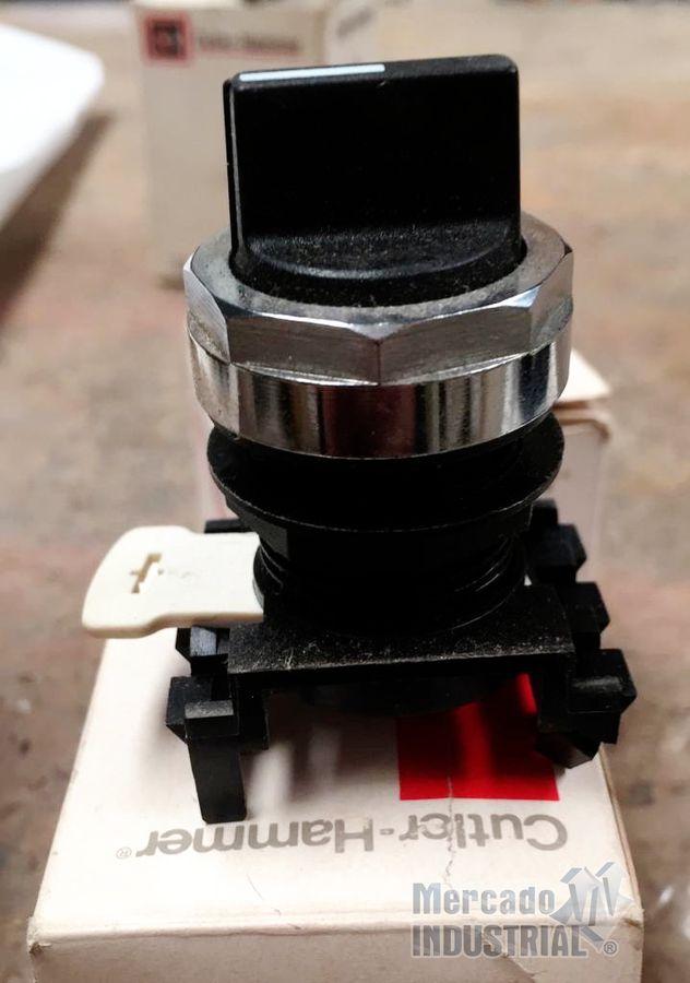 Switch 2 posiciones modelo E22XE1 marca Cutler Hammer - imagen 1