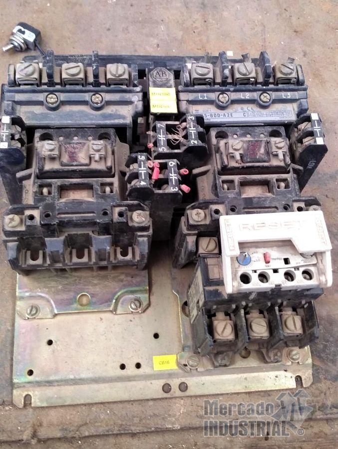 Arrancador reversible 120 V modelo 505-B0D-A2E marca Allen Bradley - imagen 1