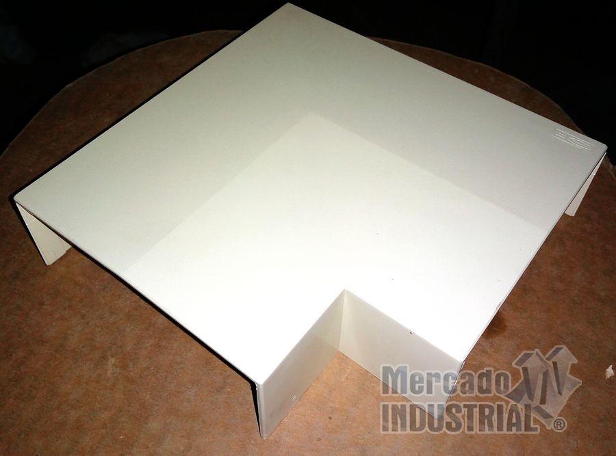 Codo en L modelo BT3FE marca Hubbell - imagen 1