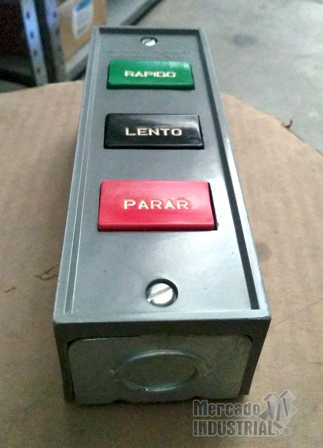 Estación de botones nema 1 modelo 10250H5304 marca Cutler Hammer - imagen 1