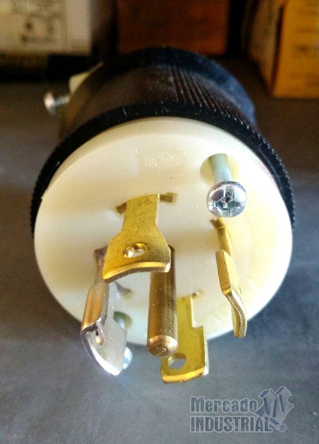 Toma corriente macho 30 AMP 227/480 V modelo HBL2821 marca Hubbell - imagen 1