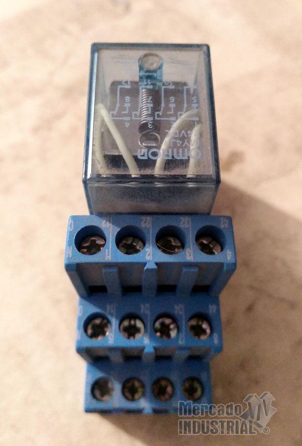 Contactor 10 AMP 250 V marca Finder - imagen 1