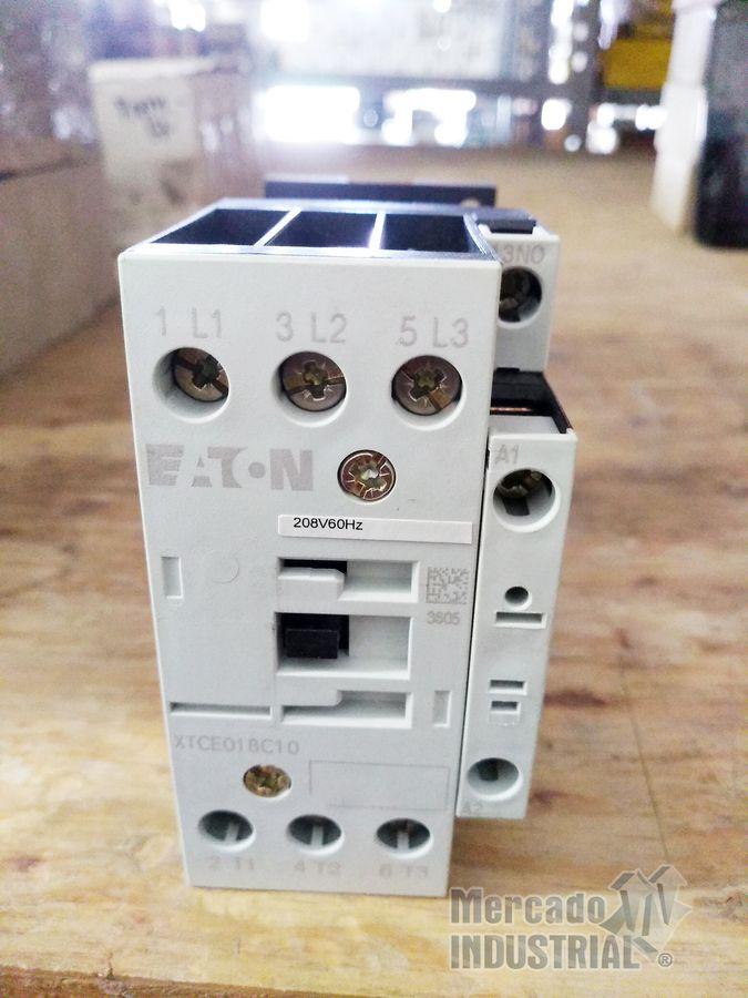Contactor 18 Amp 3 Polos 208/60 coil marca EATON - imagen 1