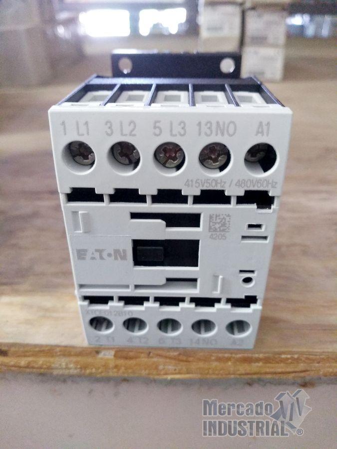 Contactor 12 Amp 3 Polos 415/50 480/60 coil marca EATON - imagen 1