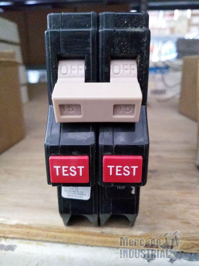 Interruptor 15 AMP 120/240 V 2 Polos modelo CH215GF marca Cutler Hammer - imagen 1