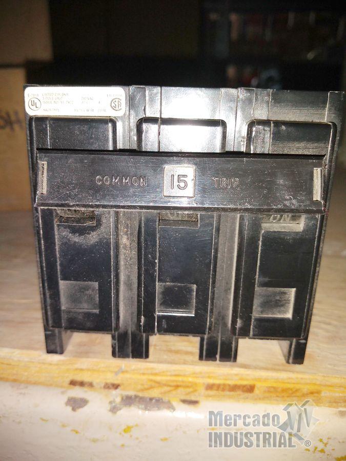 Interruptor 15 AMP 240 V 3 Polos modelo HQP3015H marca Cutler-Hammer - imagen 1