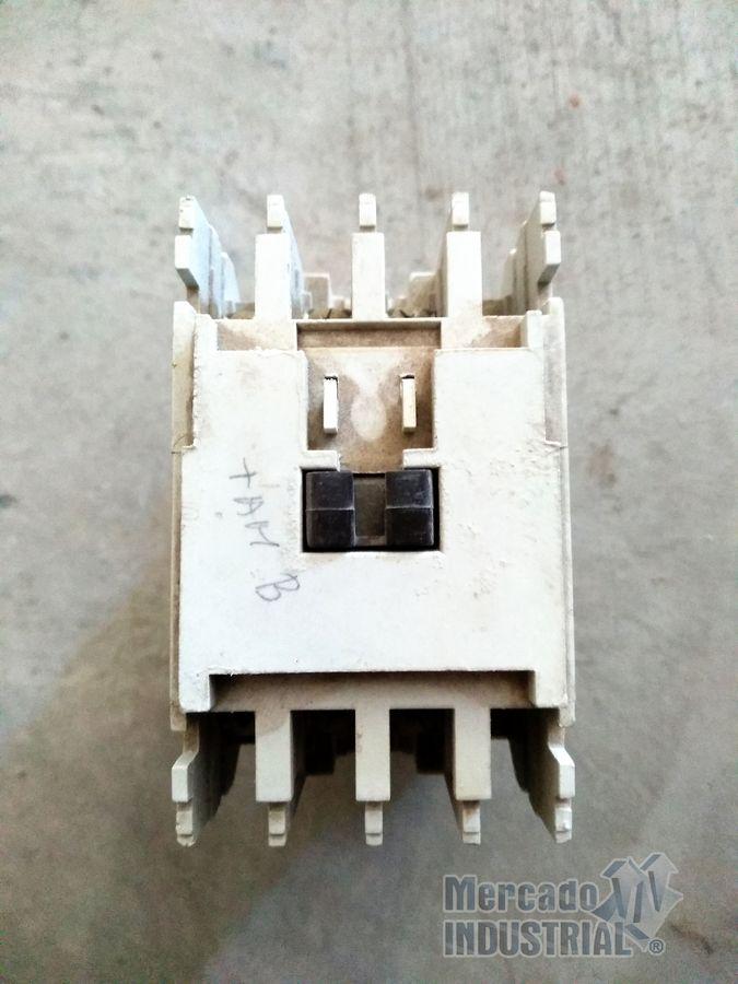 Contactor 10 AMP 600V modelo T1604B marca Cutler Hammer - imagen 1