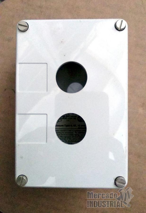 Caja de plastico E22CSP2 Cutler Hammer - imagen 1