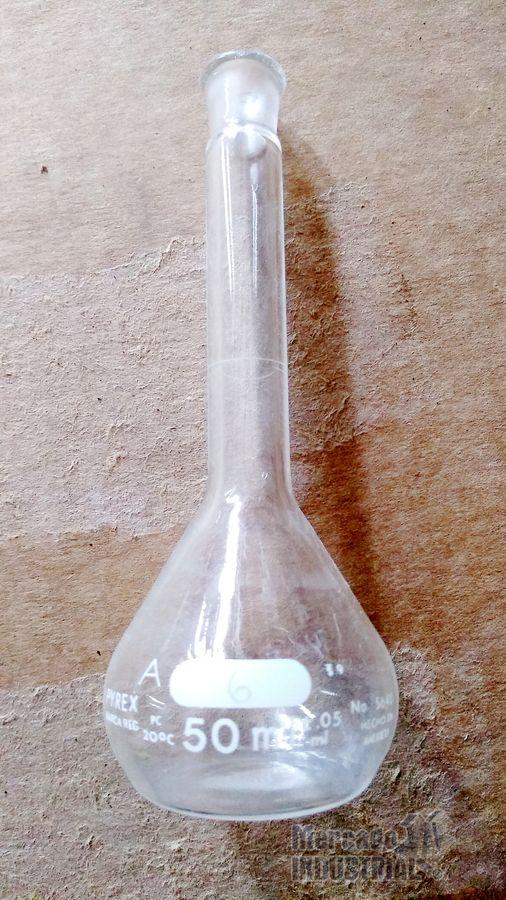 Matraz volumétrico de vidrio 50 ml tipo 5640 marca Pyrex - imagen 1