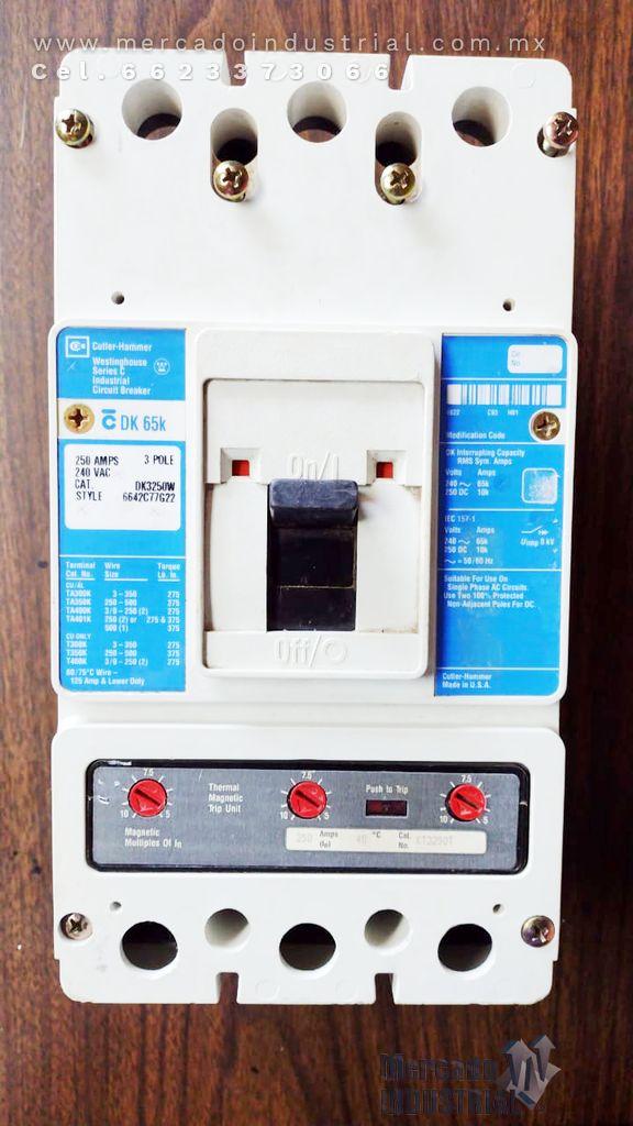 Interruptor 250 A 3 polos 240 VAC Cat DK3250W marca Cutler Hammer - imagen 1