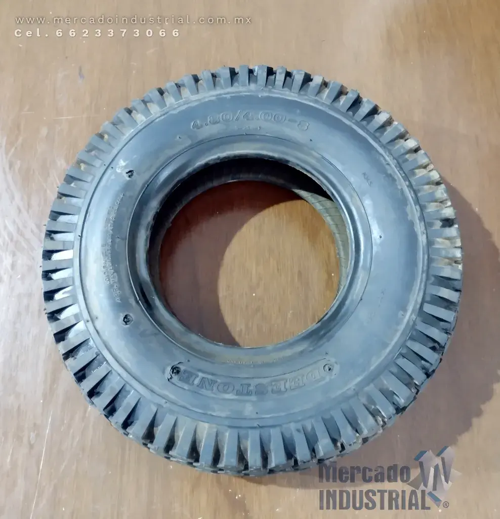 Llantas 4.80/4.00-8 marca Deestone - imagen 1