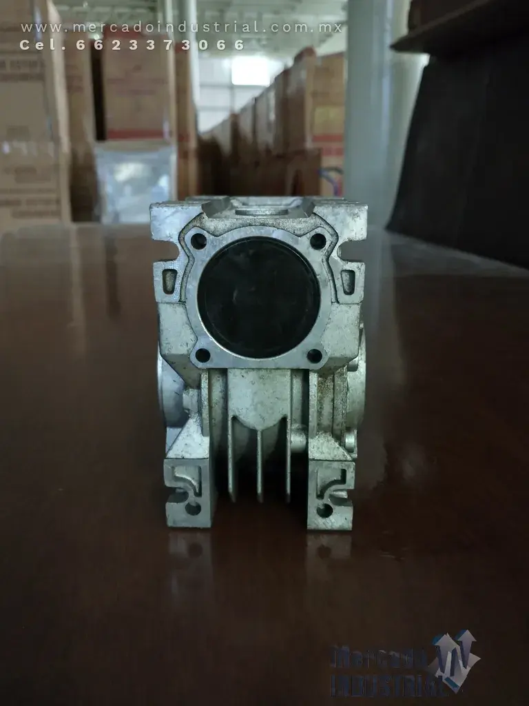 Reductor de velocidad de tornillo sin fin R 10 serie RT marca Varvel - imagen 1