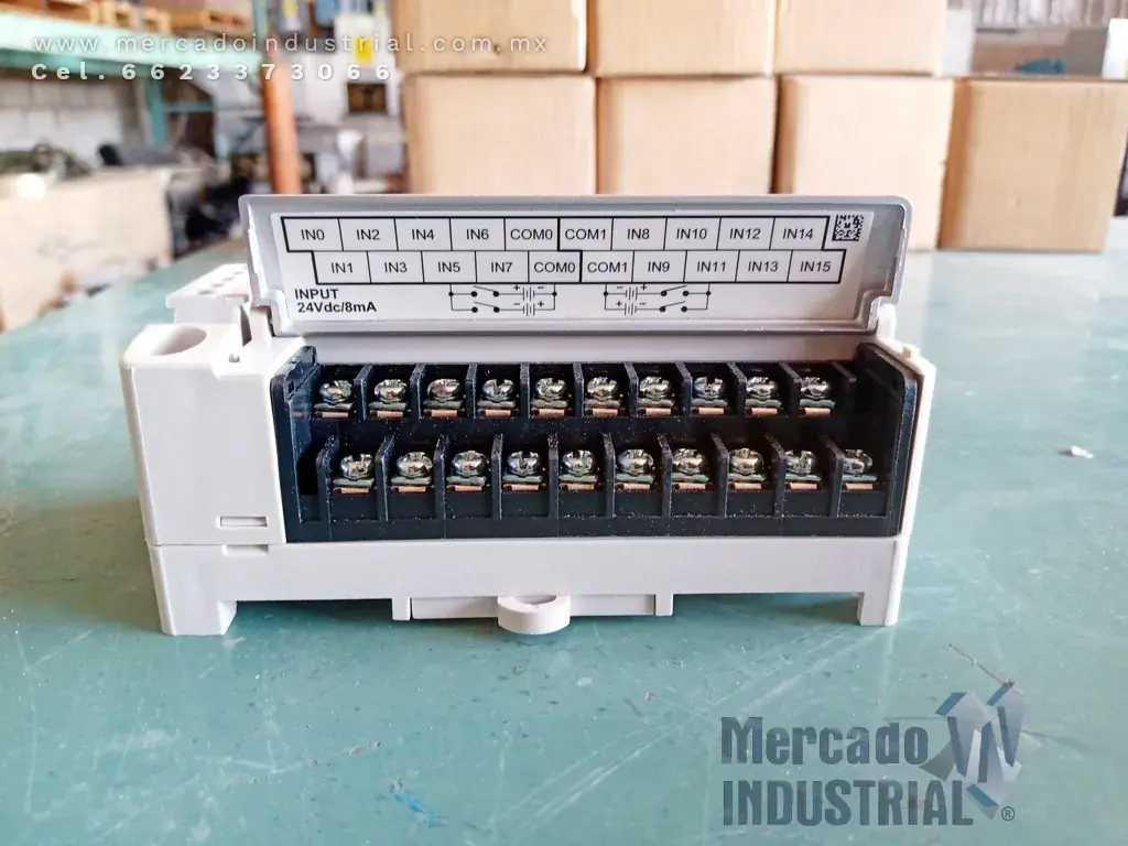 PLC 24 VDC modelo DS60-D16 marca RS OEMax - imagen 1