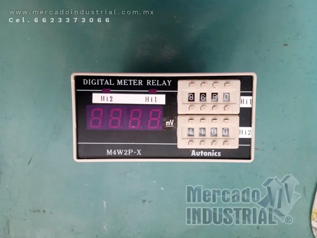 Medidor de panel digital 199.9 mV modelo M4W2P-DV1 marca Autonics - imagen 1