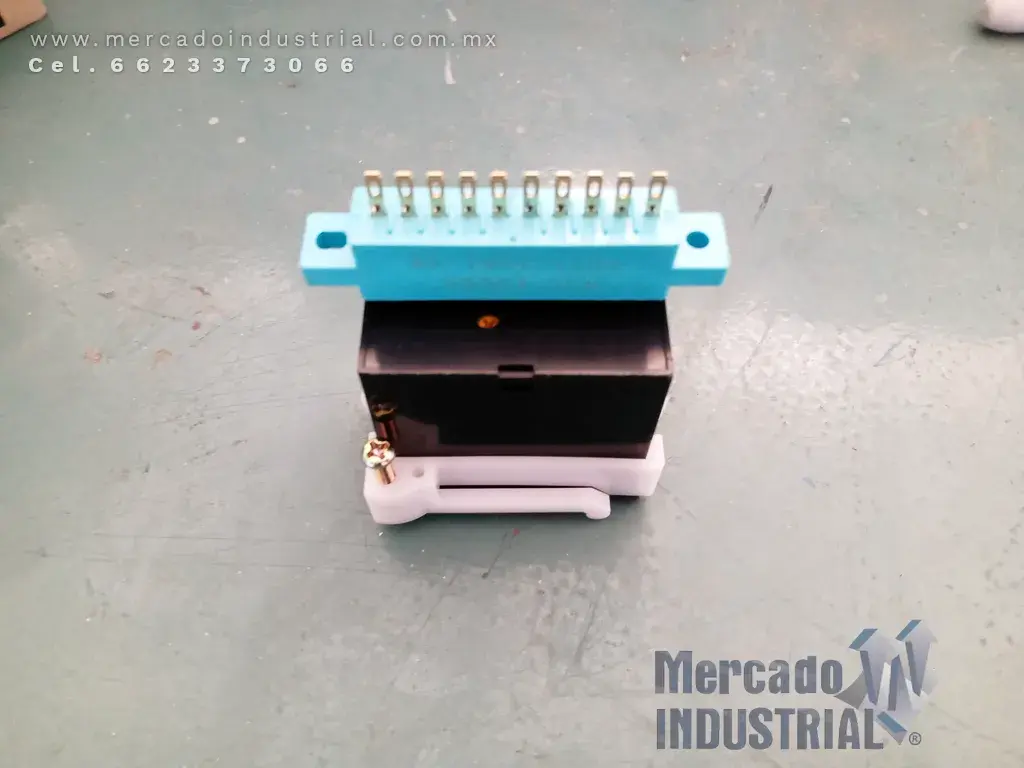 Medidor de panel digital compacto 19.99 V modelo M4N-DV-03 marca Autonics - imagen 1