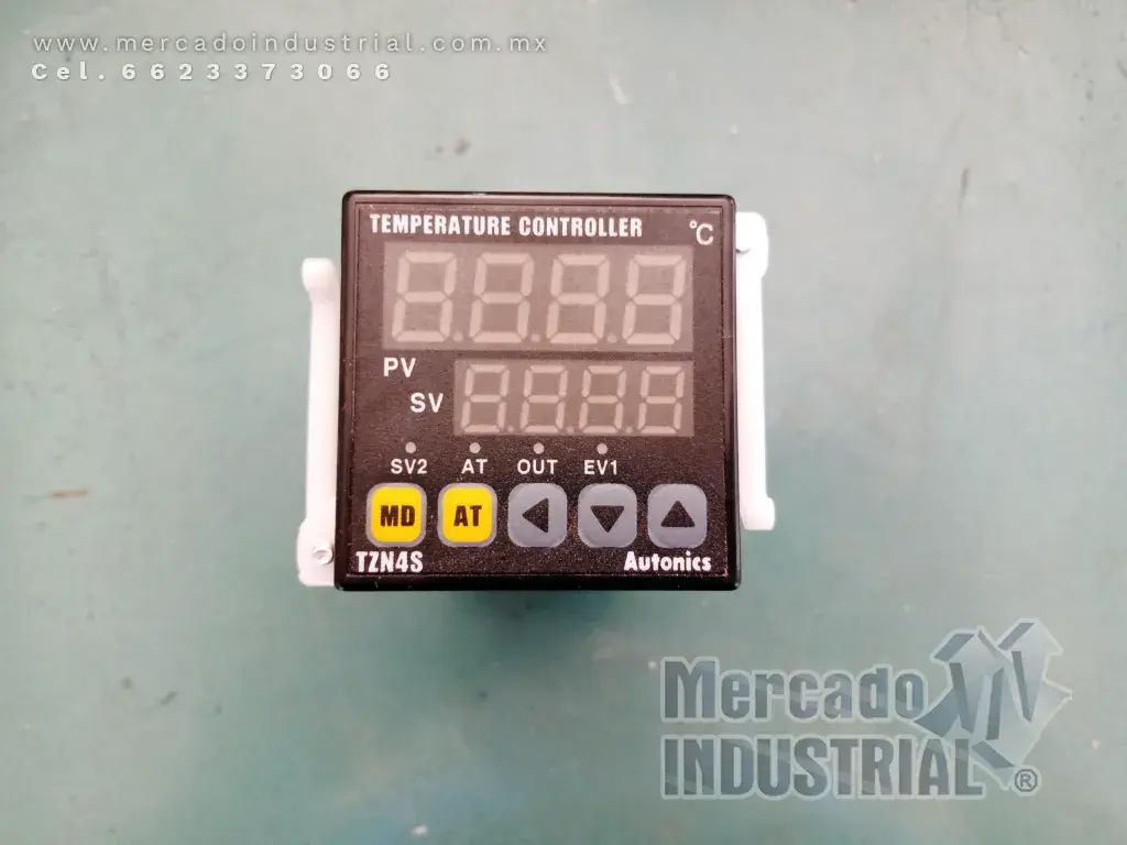 Controlador de temperatura modelo TZN45-14R marca Autonics - imagen 1