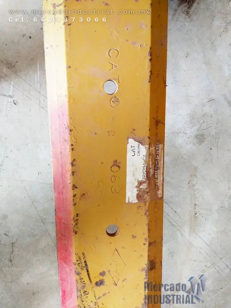 Cuchilla de doble bisel para cargador 62.52" x 6.5" x .625" modelo 135-9394CA marca Caterpillar - imagen 1