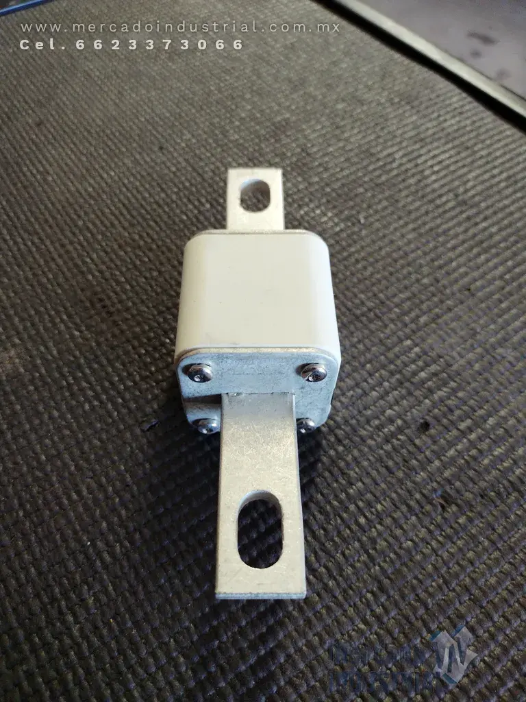 Fusible 60 AMP 700V modelo SPP-4F60 marca Bussmann - imagen 1