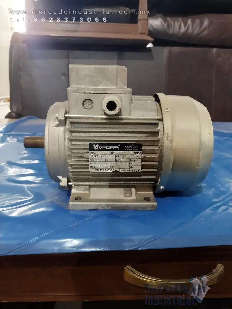 Motor eléctrico de 1.5 HP 2/4P RPM tipo VDV 80B marca VEMAT - imagen 1